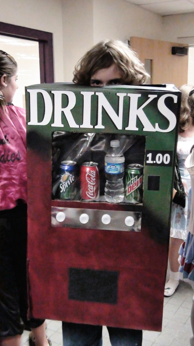 DIY Vending machine costume